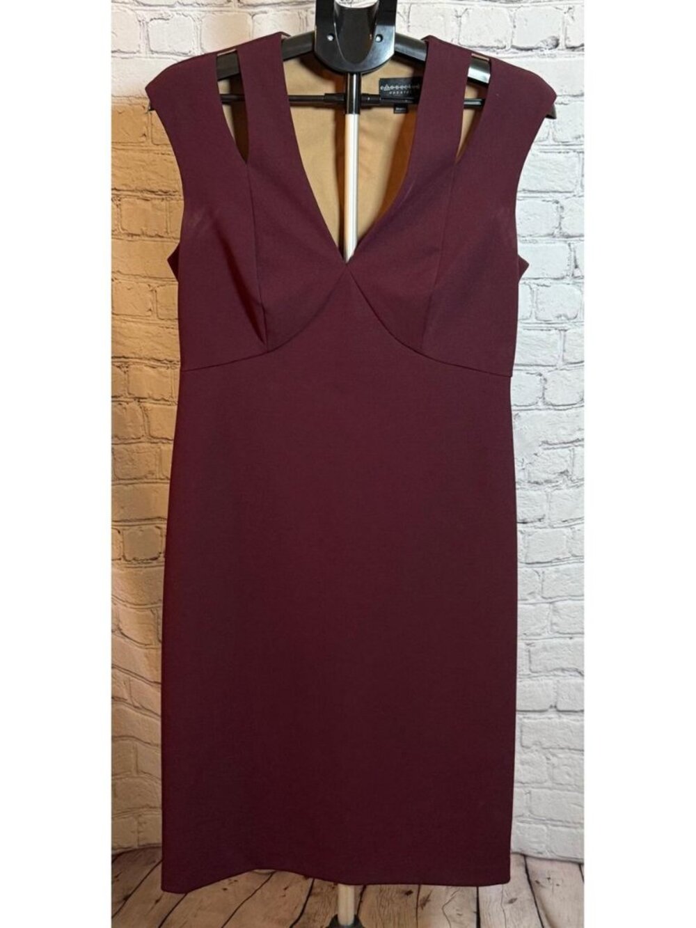 Burgundy Cutout V-Neck - Picture 1 of 1